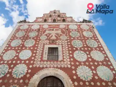 Fachada decorada del Templo y Exconvento de Santo Domingo de Uayma